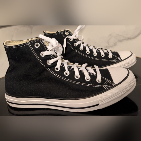 Chuck Taylor Hi Top Casual Sneakers Size M 10.5 W 12.5 MSRP $75 - Picture 5 of 10